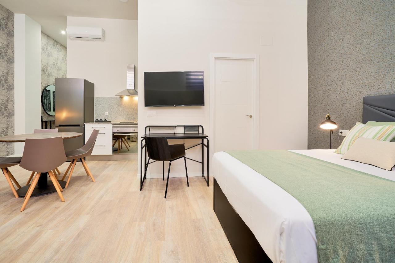 Del Parque Flats Estudio Capuchinos Málaga Exteriör bild